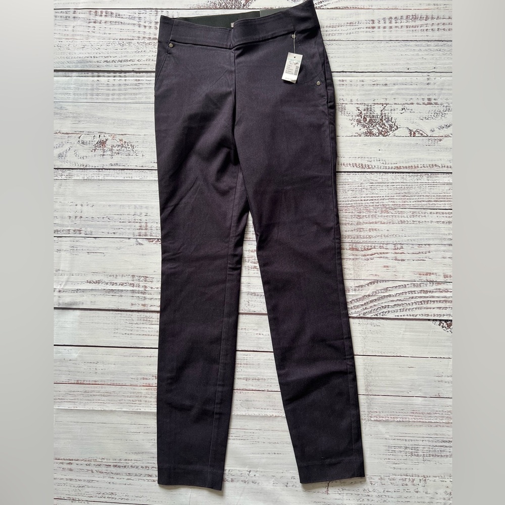 Maurices Pull on Skinny Ankle pants Plum XS NWT